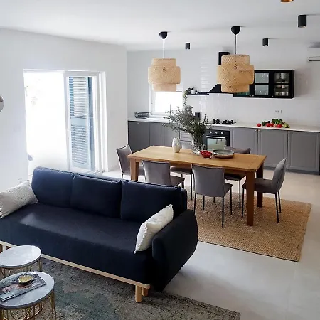 Ctma325 - Holiday House With Private Pool, 8 Persons Prázdninový dům